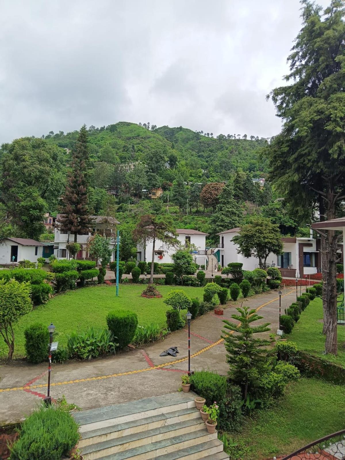 Shikha Resort Ewentbliz Bhīm Tāl 外观 照片