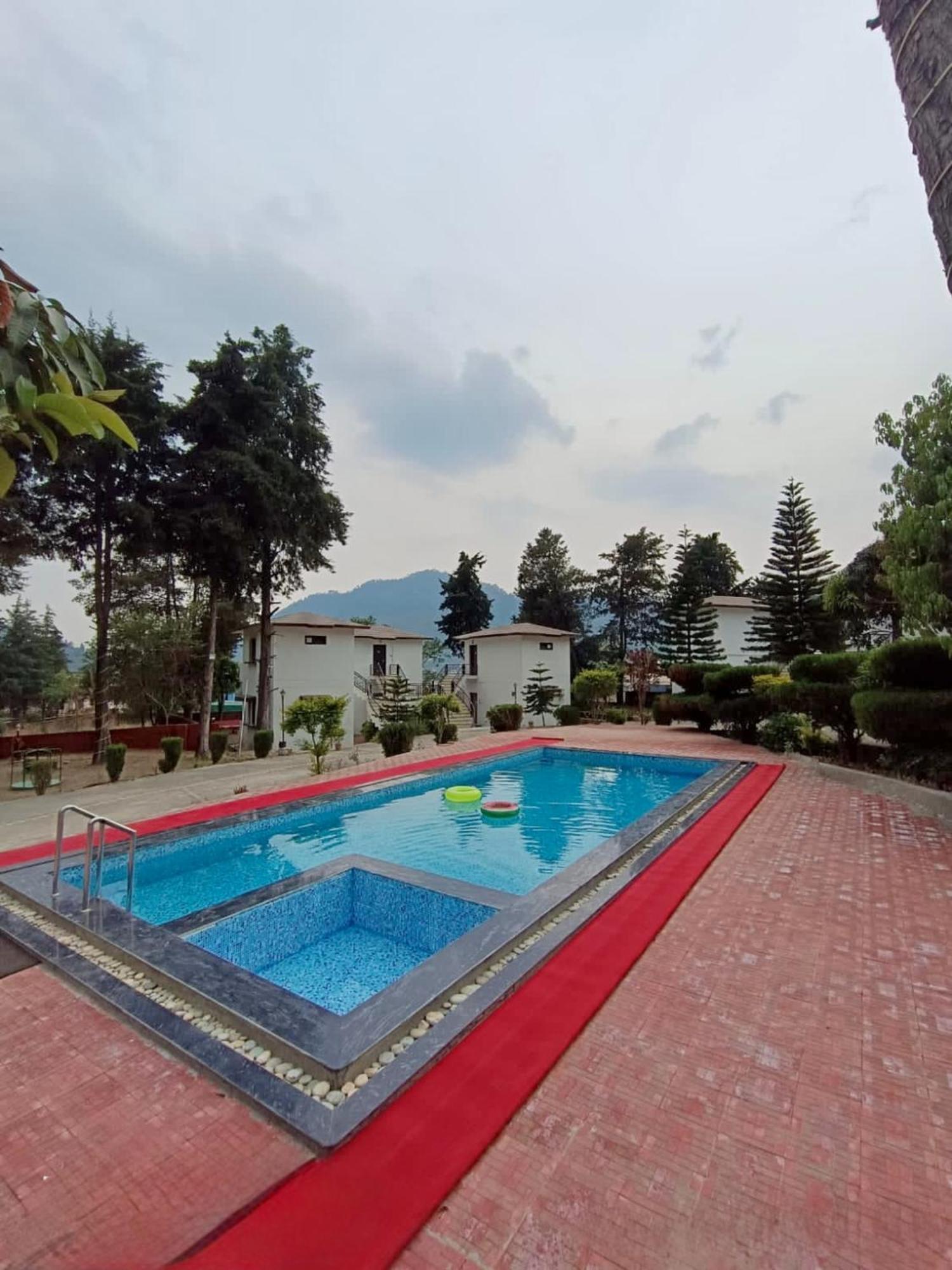 Shikha Resort Ewentbliz Bhīm Tāl 外观 照片